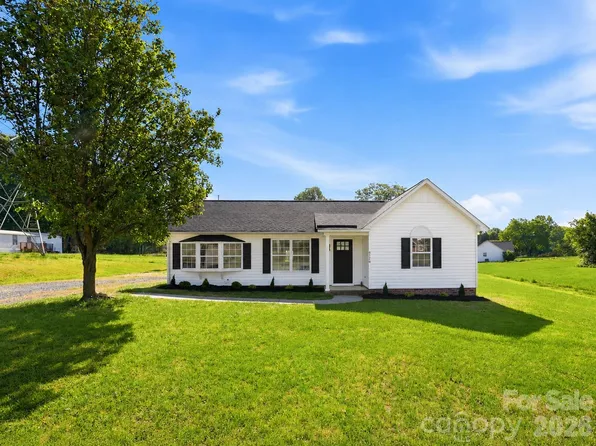 612 Meadowview Dr, Monroe, NC 28110