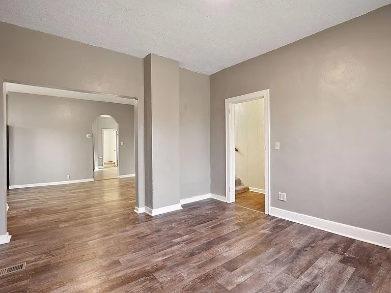 854 24th Ave SE — Photo 10