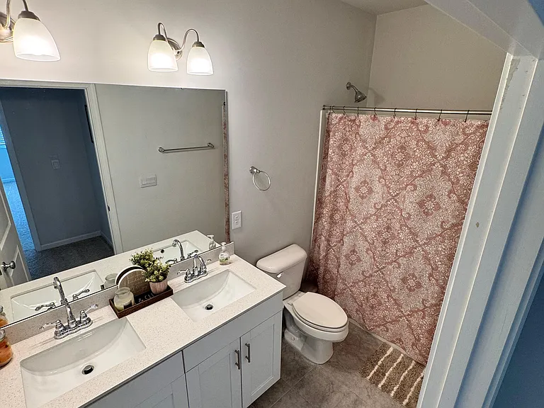 Verona Dr — Photo 13