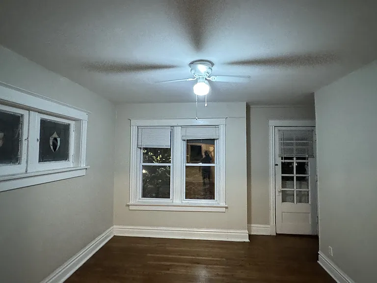 2114 Portis Aveapt #A — Photo 3