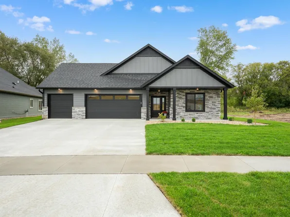 1326 Falstone Alcove NE, Byron, MN 55920