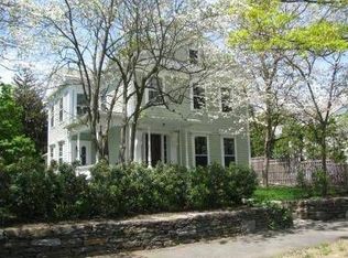 52 N Prospect St, Amherst, MA 01002