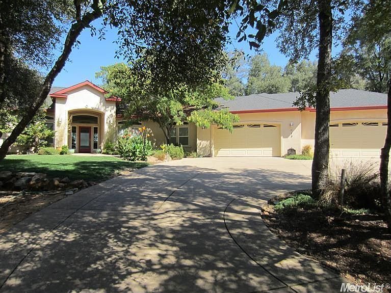 1st image of 617 Ellenwood Ln