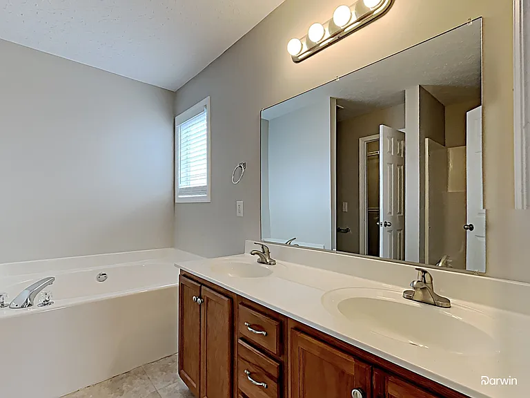 2002 Stoney Meadow Dr — Photo 11