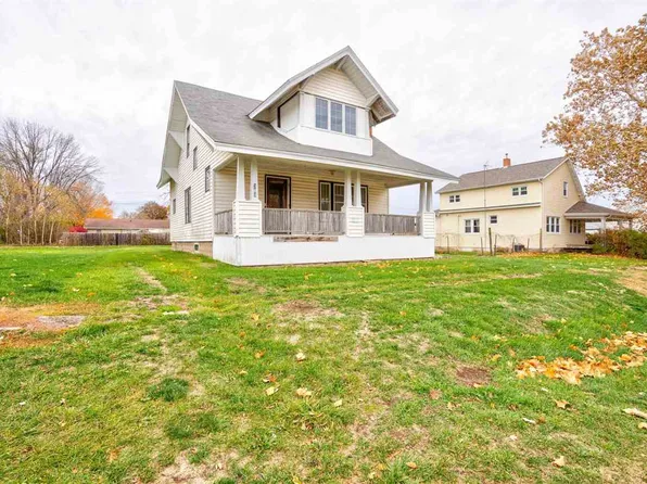 304 N East St, Hedrick, IA 52563