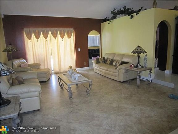 4th image of 7438 NW 48th Ct