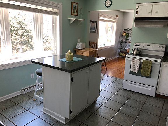 Bay window in kitchen. 
