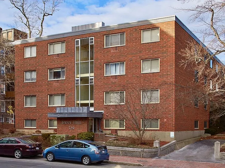 329 Harvard St #24 — Photo 5