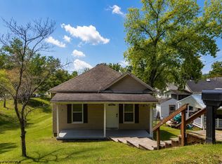 188 Parkway Dr, Clarksburg, WV 26301