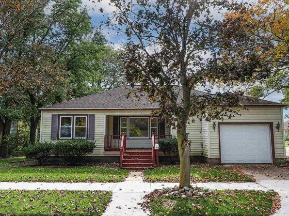 308 W Mulberry St, South Whitley, IN 46787