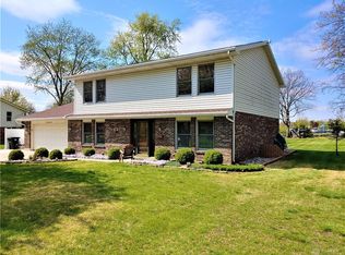 101 Terrace Villa Dr, Dayton, OH 45459
