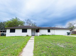 1203 Highland Ave, Alice, TX 78332