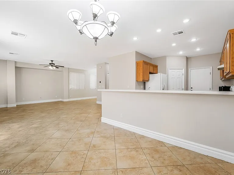 9731 Kampsville Ave — Photo 12