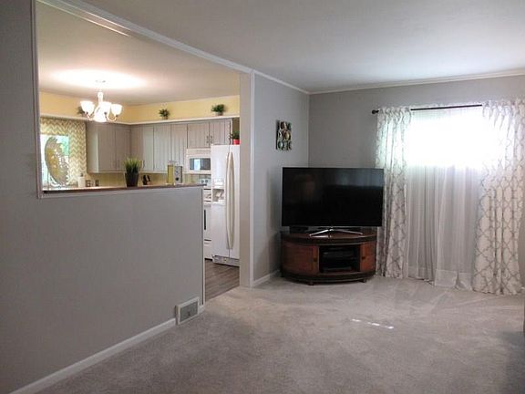 4th image of 3165 Aberdeen Ave