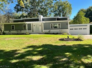 815 Sugar Rd, Akron, OH 44321