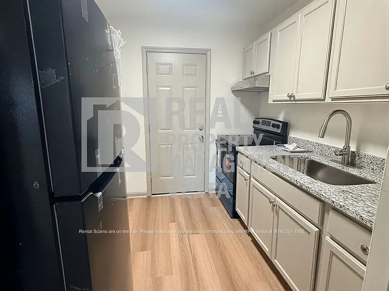697 Bowman St #693 — Photo 3