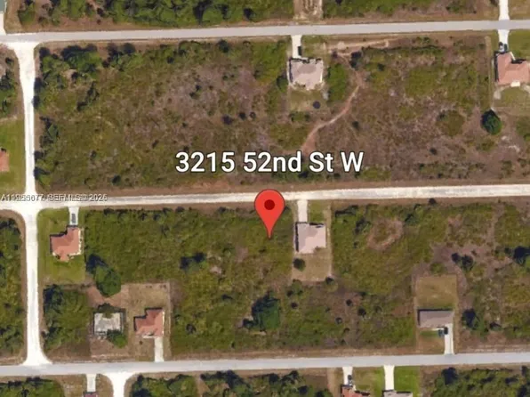 3215 52nd St W, Lehigh Acres, FL 33971