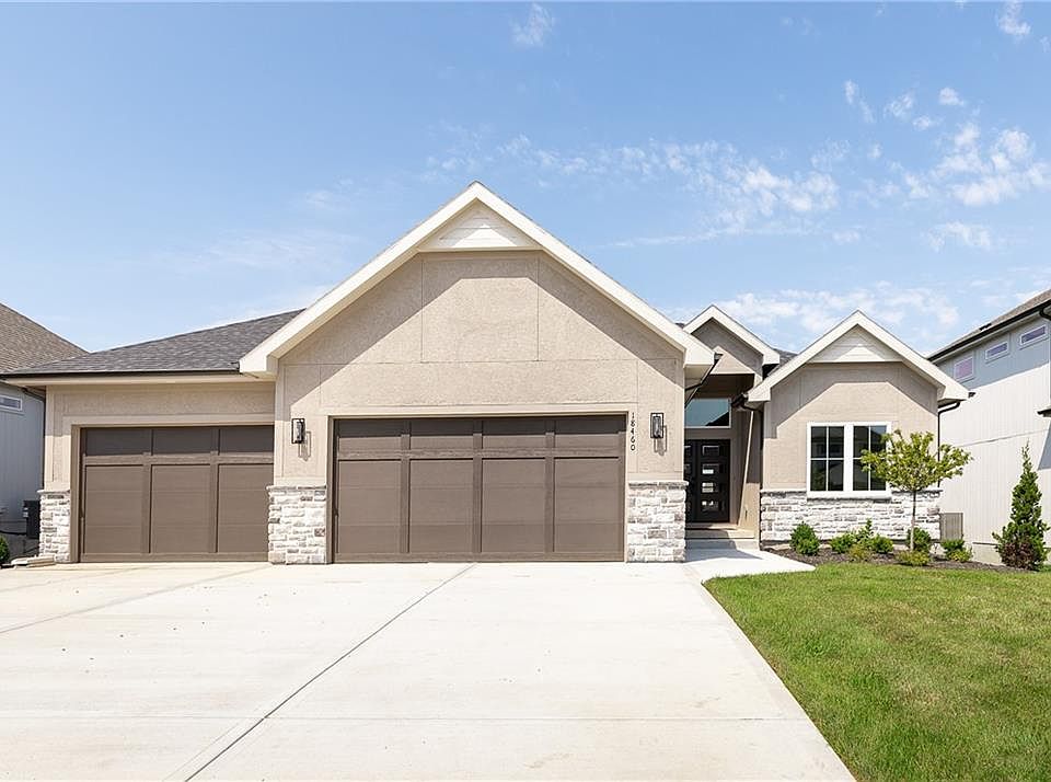 1st image of 18460 Pawnee Ln