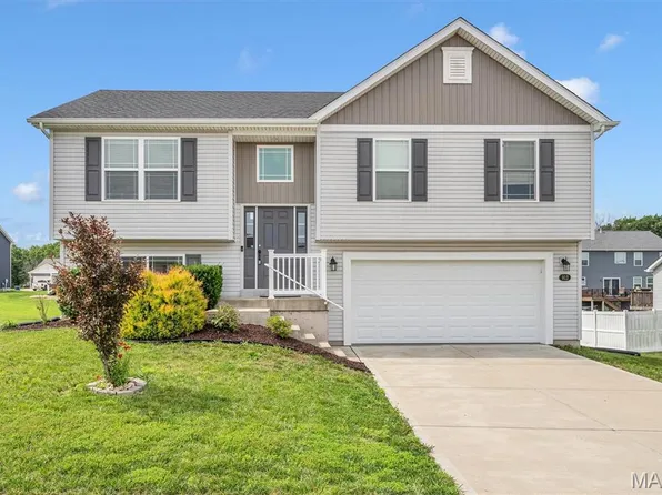 912 Mohawk Ct, Warrenton, MO 63383
