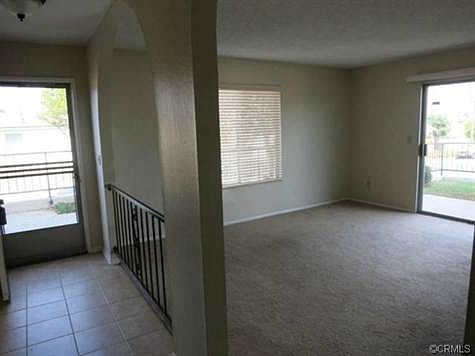 4th image of 637 N Bandini St APT 1