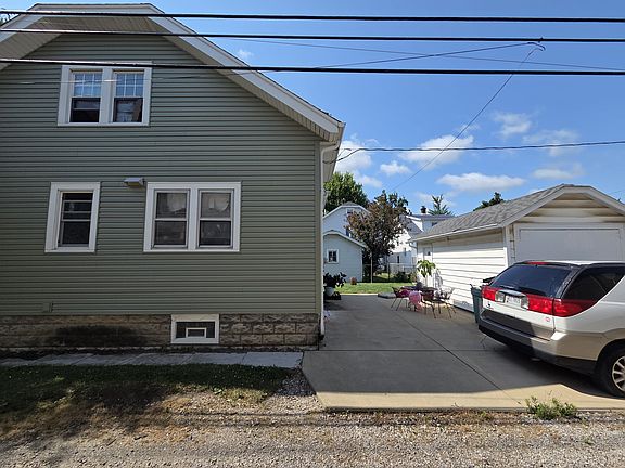 4th image of 1017 Ogontz St