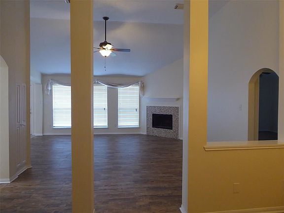 5th image of 3015 Glenwood Dr