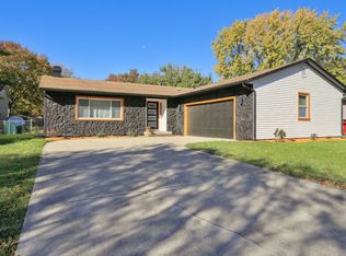 1817 Sadler Dr, Champaign, IL 61821