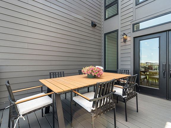 3rd image of 100 Lincoln St #301