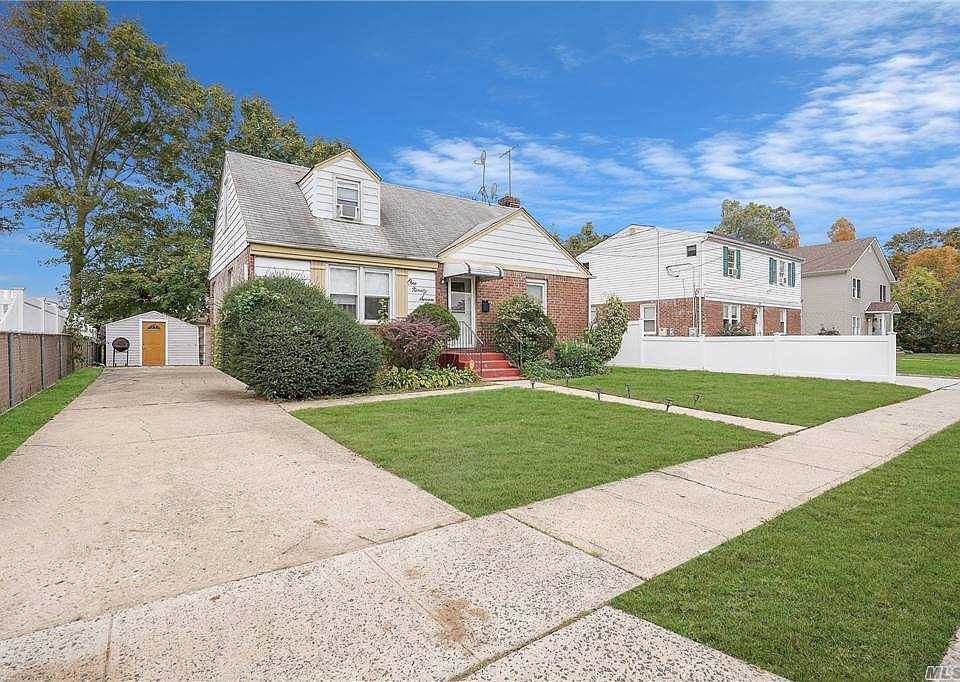 197 Lawrence St, Uniondale, NY 11553 Zillow