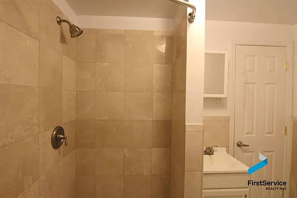 Rented by FirstService Realty (legacy) | media 10