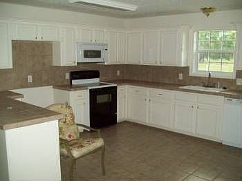 2nd image of 777 An County Road 165