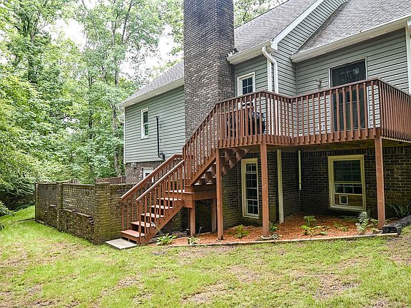 3rd image of 3102 Parkwood Trl NW