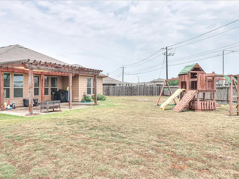 2242 Anacua St — Photo 41