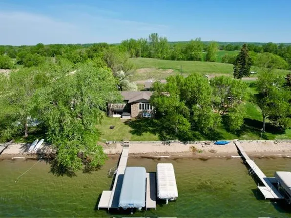 21048 Hazelwood Trl, Fergus Falls, MN 56537