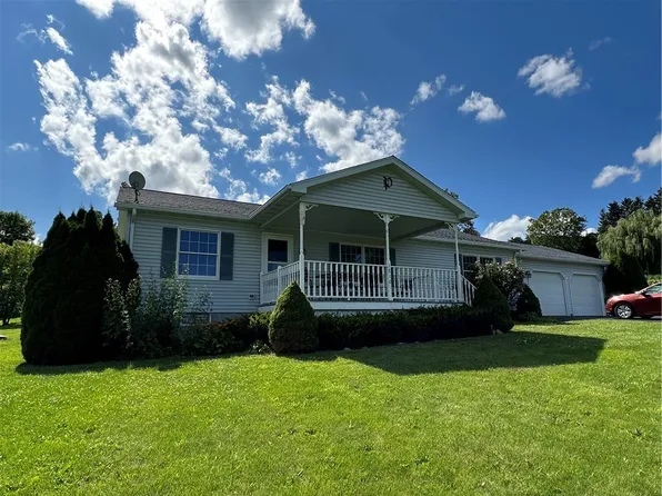 1810 N Main St, Penn Yan, NY 14527