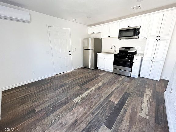 2nd image of 2767 Attenborough Pl
