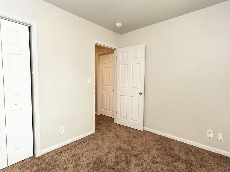5200 Fagan St — Photo 17