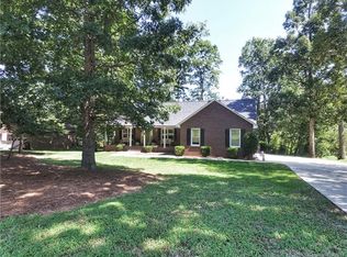 212 Wellington Dr, Lincolnton, NC 28092