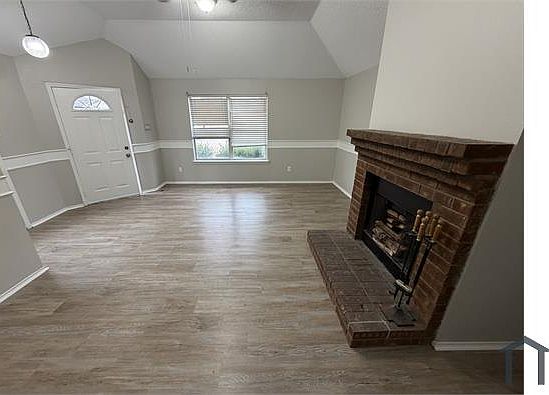 4th image of 1519 Windmill Ln