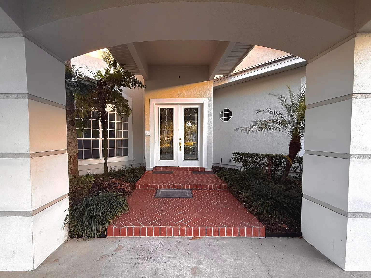 4 bed, 3041 sqft, $4,400 — Photo 3