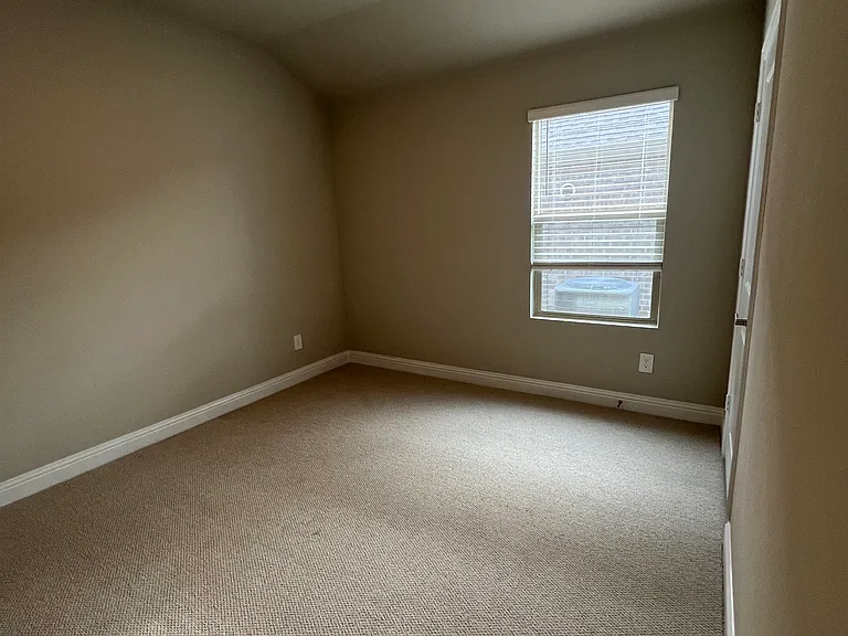1405 Arrowleaf Dr — Photo 18