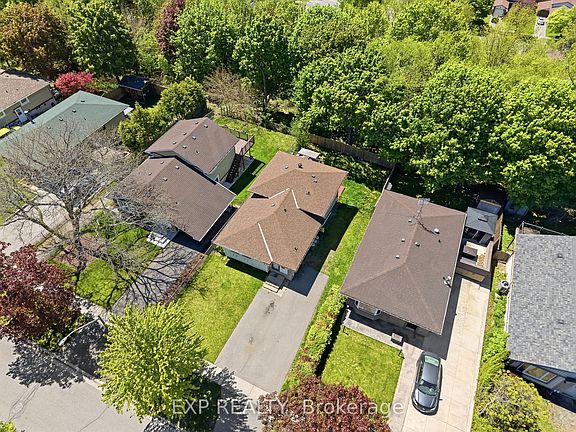 3rd image of 570 Annandale St