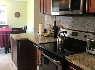 9821 SW 58th Ct, Cooper City, FL 33328