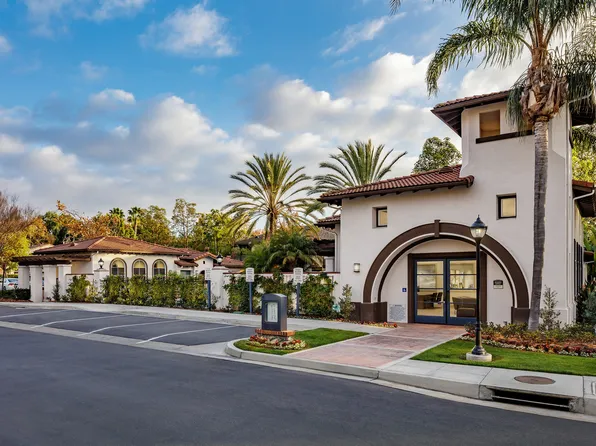 Laurel Canyon Apartment Homes