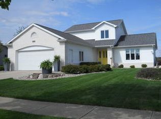 606 Summergreen Dr, Frankenmuth, MI 48734