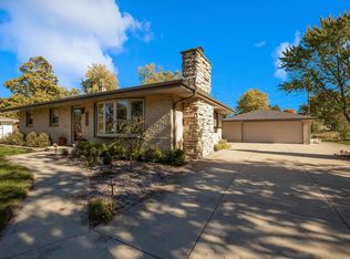 8430 S 36th St, Franklin, WI 53132