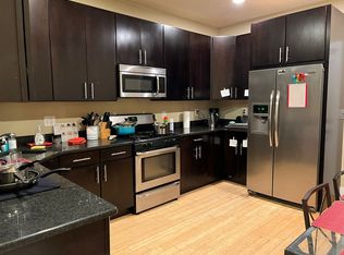 313 N 40th St, Philadelphia, PA 19104