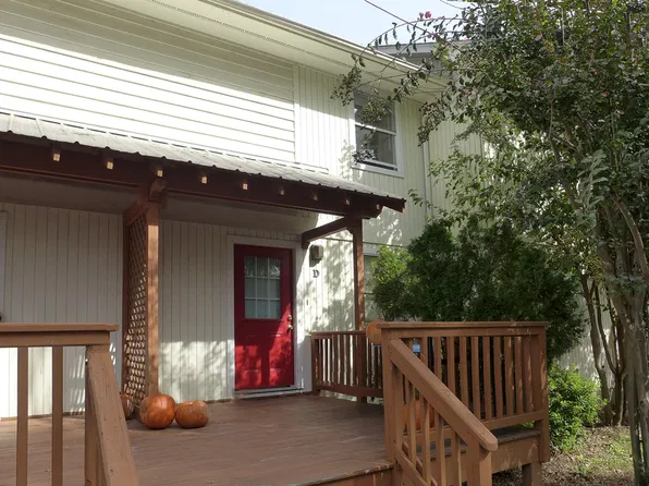 515 S Merritt Mill Rd, Chapel Hill, NC
