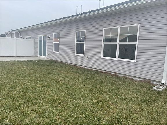 3rd image of 6544 Knob Creek Dr #705
