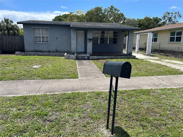 164 SW 2nd Ct, Deerfield Beach, FL 33441